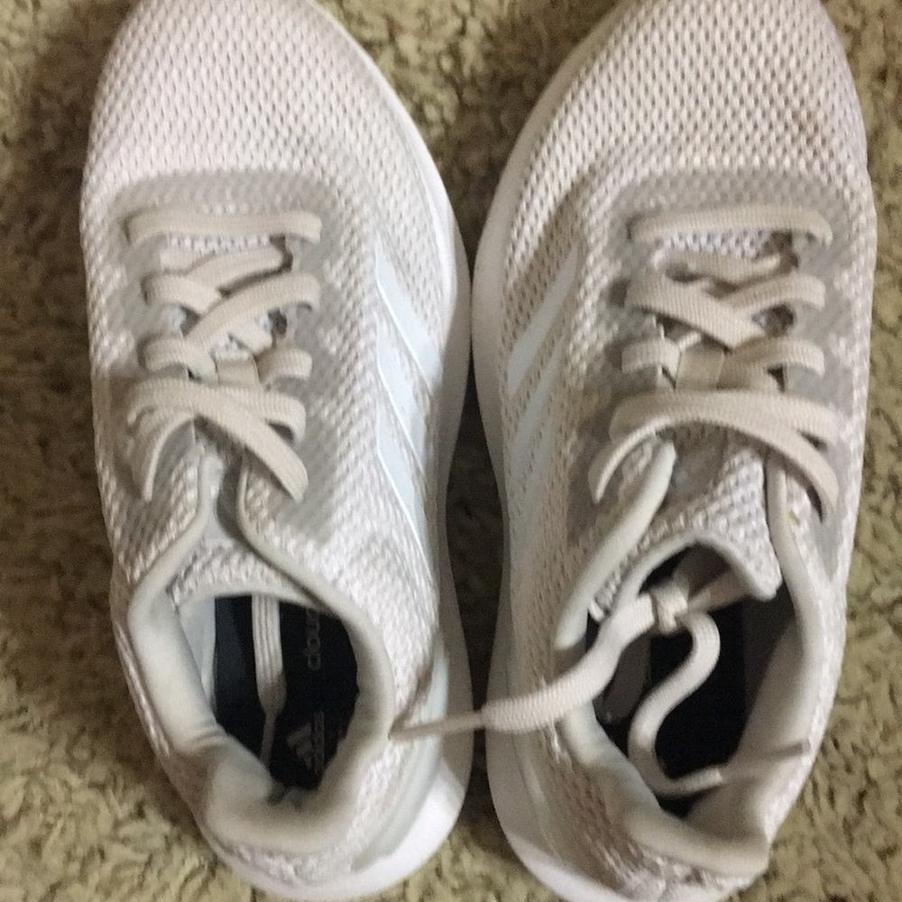 Adidas Cloudfoam Tennis Shoes size 5.5